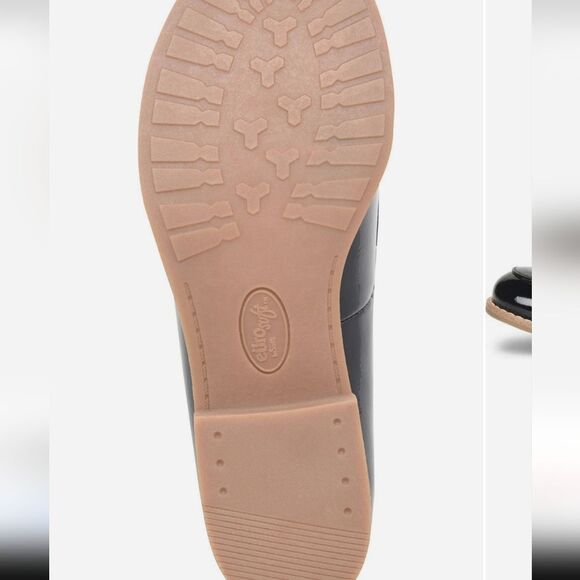 Classic Black Loafers for Women - Picture 7 of 9